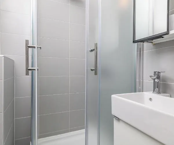 Апартаменты With Wifi - 21408 *